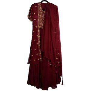 Four Piece Lehenga Choli Red Chiffon Gold Embroidered Skirt Crop Top Scarf XS